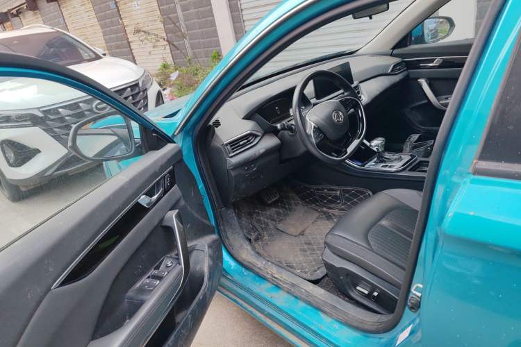 Used Dongfeng Aeolus Yixuan 2020 230T Automatic Advanced Edition Driver Seat