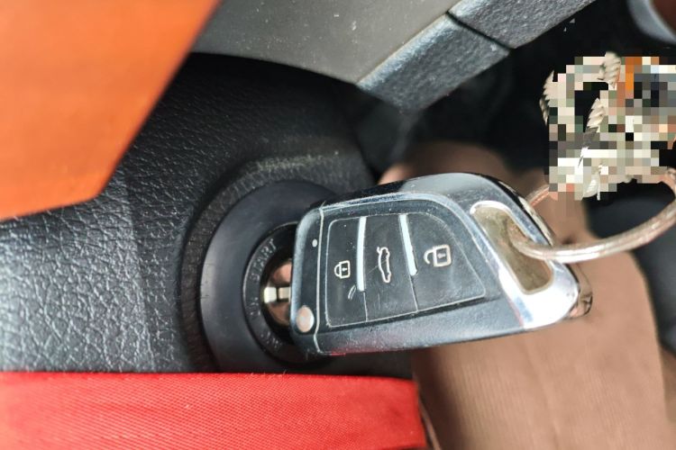 Used SAIC MAXUS G10 2016 2.0T Automatic Elite Edition