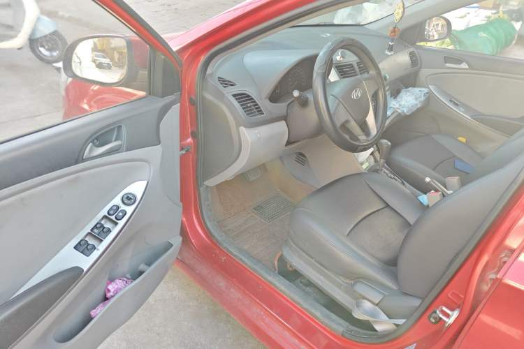 Used Hyundai Verna (older generation) 2014 1.4L Automatic Smart GLS
