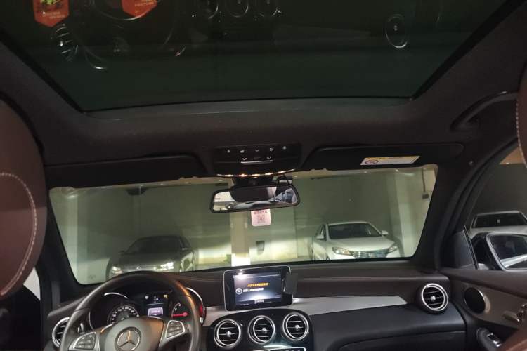 Used Mercedes-Benz GLC 2017 GLC 200 4MATIC Headliner