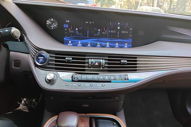 Used Lexus LS 2018 500h Executive Edition China V Standard