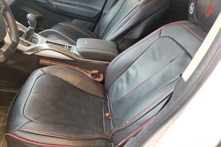 Used Geely Auto Emgrand X7 Sport 2016 2.0L Manual ZhiShang Version Left Front Seat