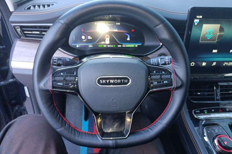 Used Skyworth HT-i 2022 1.5L PHEV 115KM Smart Value Edition