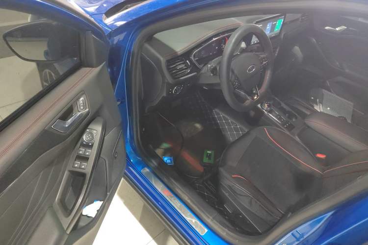 Used Ford Focus 2021 Sedan EcoBoost 180 Automatic ST Line
