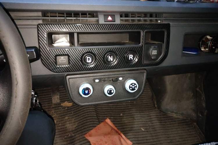 Used Farizon Xingxiang V 2023 V6E Ningde Times 41.86kWh Value Edition