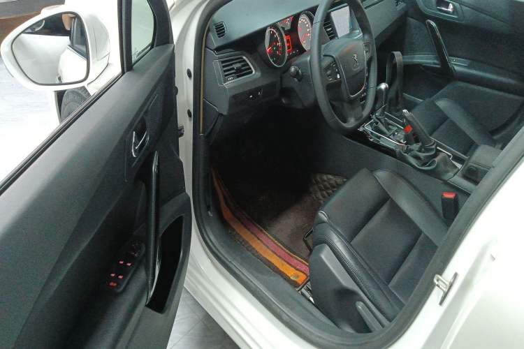 Used Peugeot 508 2013 2.0L 2nd Anniversary Edition with Automatic Sunroof – Classic Version