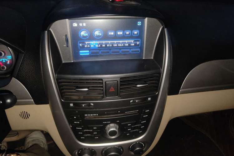 Used Buick Excelle 2013 1.5L Automatic Classic Model Audio And AC Panel