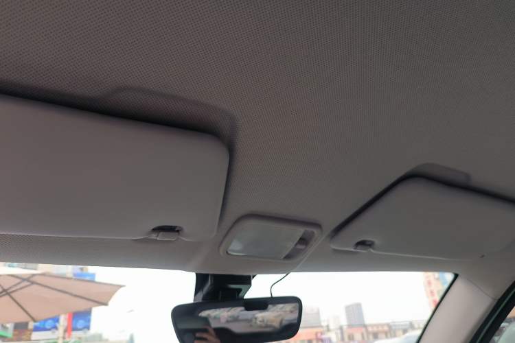 Used Wuling Hongguang MINIEV 2021 Macaron Premium Model – Lithium Iron Phosphate Headliner