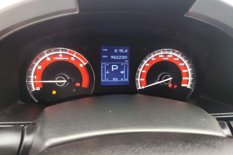 Used Isuzu mu-X 2017 2.5T Two-Wheel Drive Automatic Luxury Edition 5 Seats