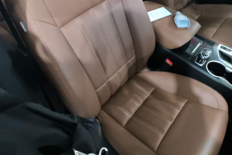 Used Changan CS95 2017 2.0T Two-Wheel Drive Zhitu Edition