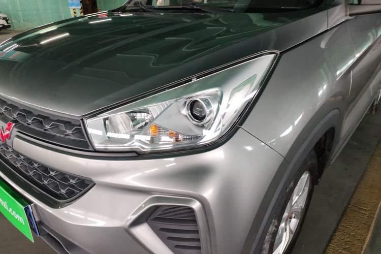 Used Wuling Hongguang S3 2019 1.5L Manual Standard Version China VI Standard Left Front Headlight