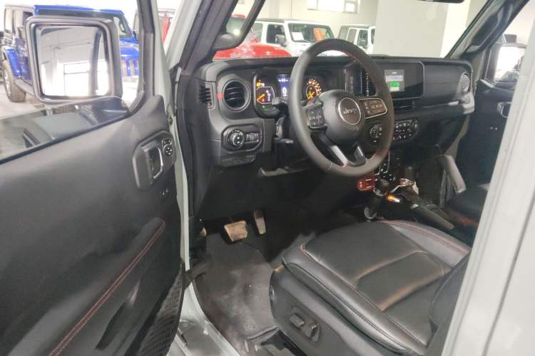 Used Jeep Wrangler 2024 2.0T Robin Hood Four-Door Edition