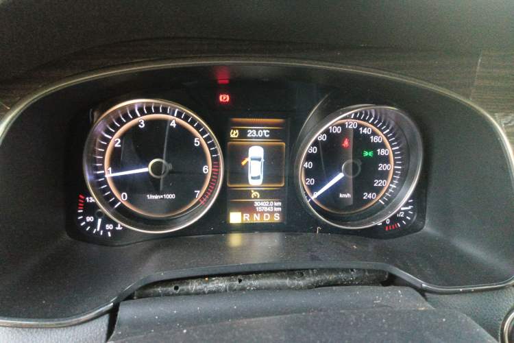 Used Hongqi H7 2017 2.0T Luxury Model
