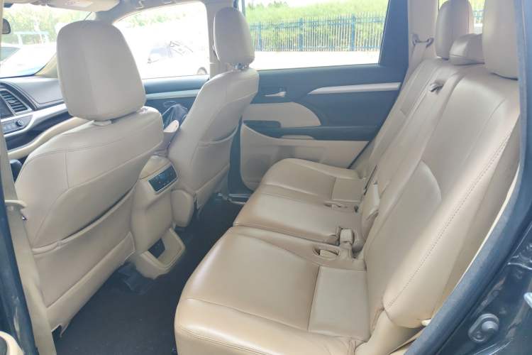 Used Toyota Highlander 2018 2.0T Four-Wheel Drive Elite Edition 7 Seats China V Standard
