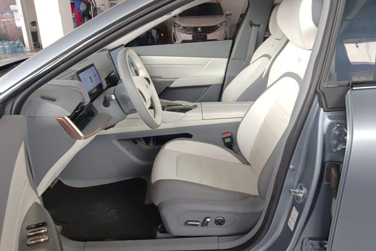 Used Dongfeng eπ eπ007 2024 Pure Electric 540 All-Wheel Drive Max Edition Left Front Seat