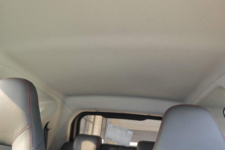 Used Chery Little Ant 2022 Revised Version Sweet Pink Edition Half-Sugar Version Lithium Iron Phosphate 30.7 kWh 30 kW 301 km
