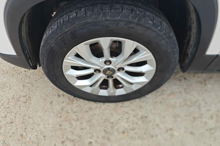 Used Baojun 510 2019 1.5L Manual Enjoyment Model 77kW China VI Emission Standard
