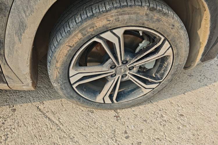 Used Geely Galaxy L7 2023 1.5T 115 km MAX
