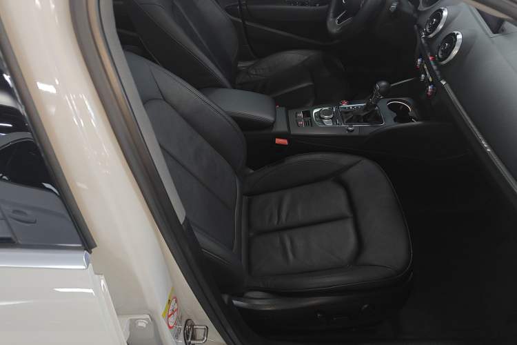 Used Audi A3 2019 Limousine 35 TFSI Style Edition China VI Emission Standard