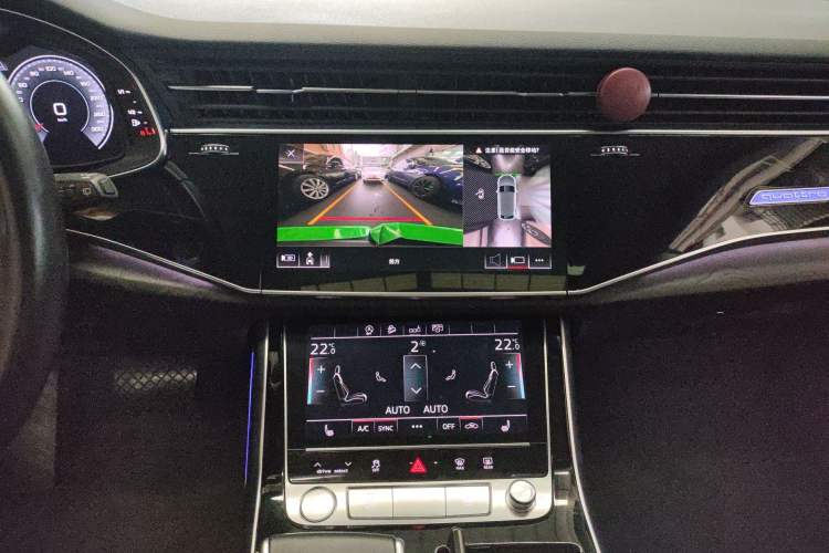 Used Audi Q8 2019 55 TFSI Luxury Dynamic Model
