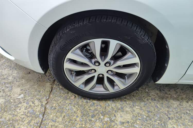 Used Buick GT 2019 18T Automatic Connected Elite Model China VI Standard
