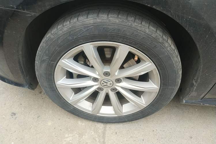 Used Volkswagen Passat 2017 330TSI DSG Luxury Edition
