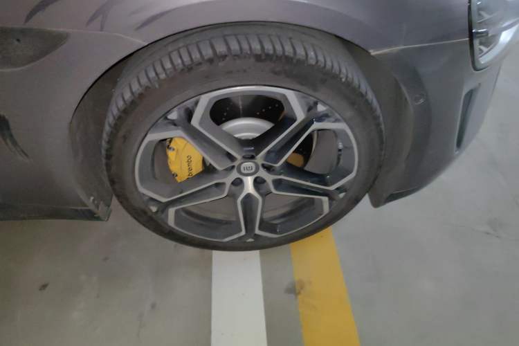 Used Xiaomi Auto SU7 2024 Rear-Drive Long-Range Intelligent Driving Version
