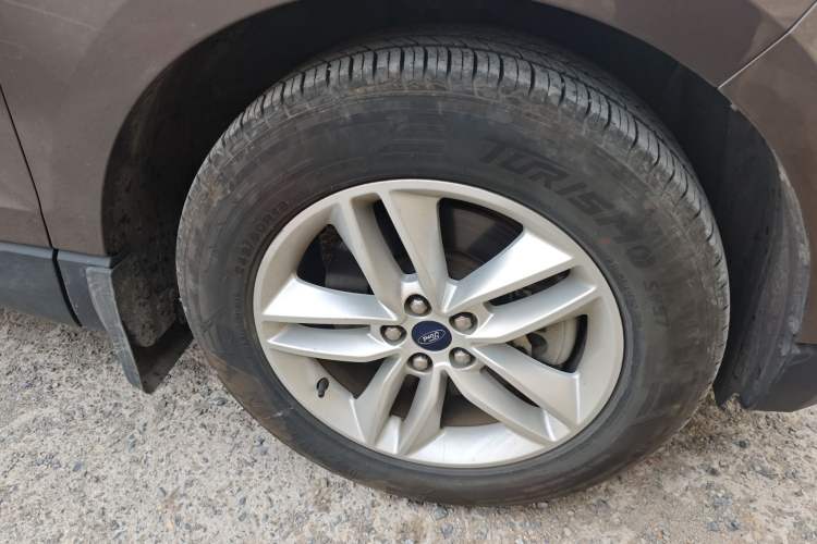 Used Ford Edge 2018 EcoBoost 245 Two-Wheel-Drive Platinum Edition 7-Seater China V Emission Standard
