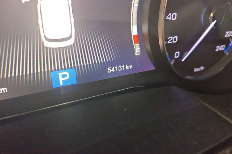 Used GAC Trumpchi GS7 2017 280T Two-Wheel Drive Luxury Model
