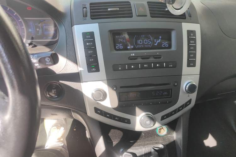 Used BYD S6 2013 Platinum Edition 2.0L Manual Elite Model