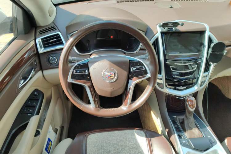 Used Cadillac SRX 2013 3.0L Leading Model