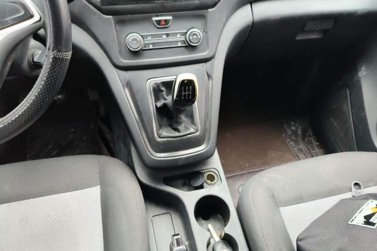 Used CHANGAN KAICHENG Ruixing S50 2018 S50V 1.5L Logistics Version 7 Seats China V Standard Gear Lever