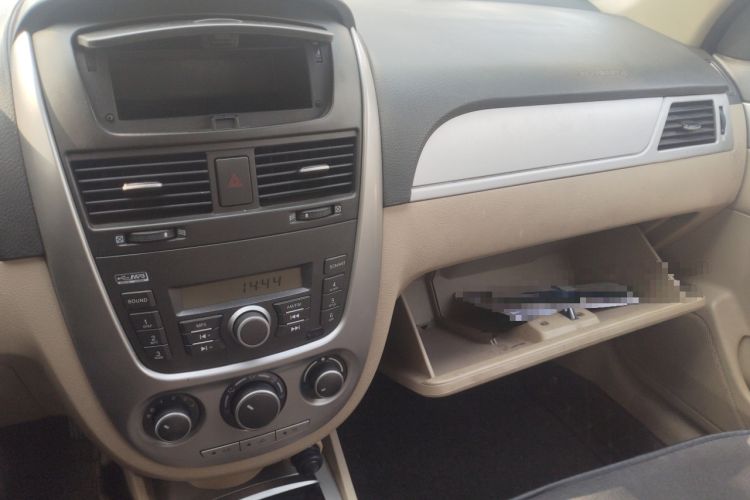 Used Buick Excelle 2013 1.5L Manual Classic Model Audio And AC Panel