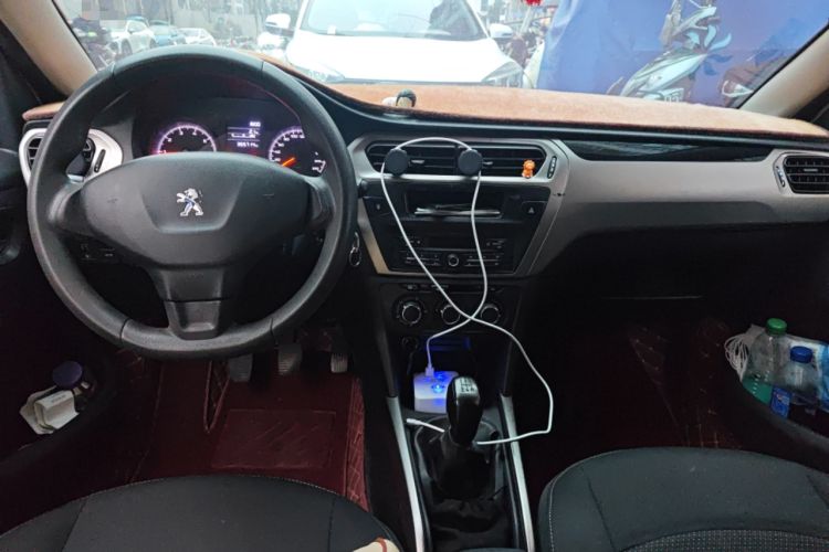 Used Peugeot 301 2018 1.6L Manual Comfort Edition Center Console