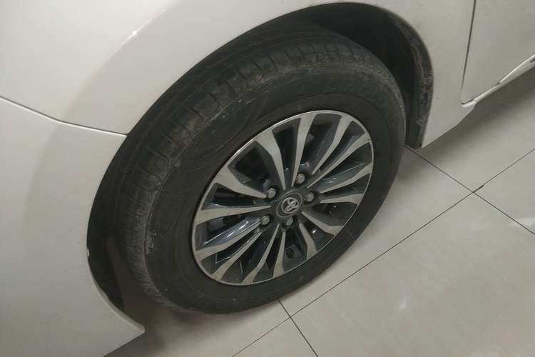 Used Toyota Corolla 2017 Revised Version 1.2T S-CVT GL-i