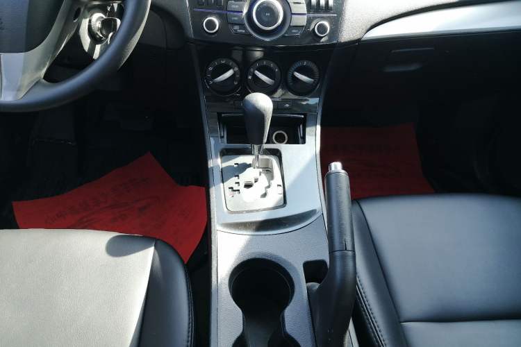 Used Mazda 3 2015 Sedan 1.6L Automatic Elite Model