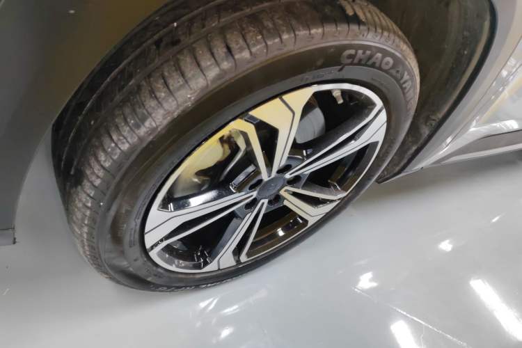 Used Geely Galaxy L7 2024 1.5T 115 km PLUS Dragon Edition