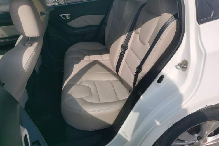 Used GAC Trumpchi GA3S Vision 2014 1.6L Automatic Luxury ESP Version