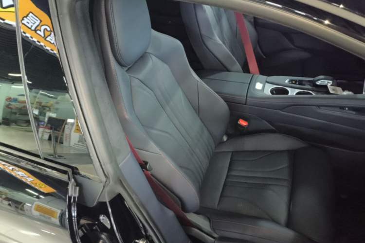 Used Zeekr 001 2026 Model 103° Rear-Drive Max Version
