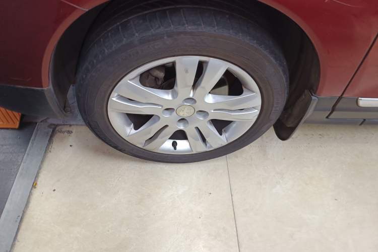 Used Peugeot 3008 2015 2.0L Automatic Trend Edition
