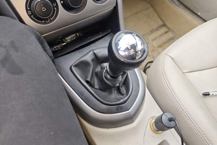 Used Peugeot 408 2011 1.6L Manual Comfort Edition