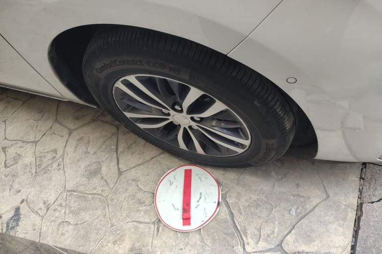 Used Buick GL8 2023 ES Lu Zun Deluxe and Yue Edition