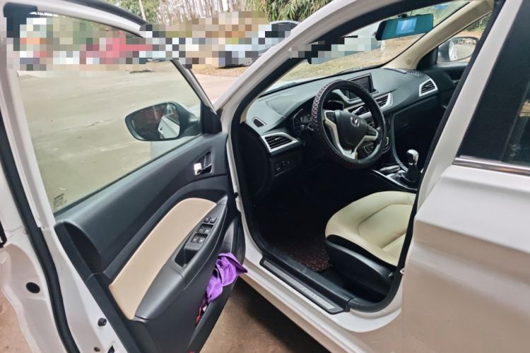 Used Changan Alsvin V7 2015 1.6L Manual Enjoyment Model China IV Standard
