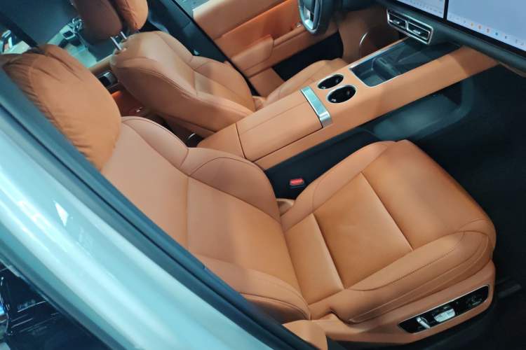 Used Li Auto L7 2025 Ultra Smart Refreshed Edition
