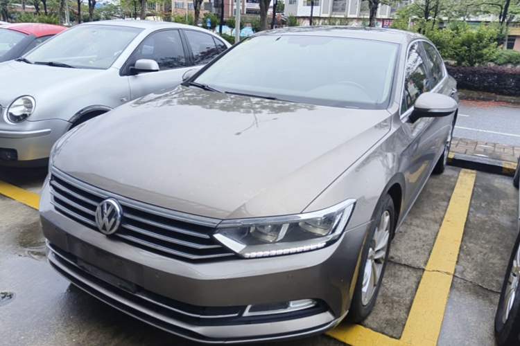 Used Volkswagen Magotan 2018 Facelift 330TSI DSG Luxury Model
