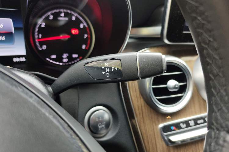 Used Mercedes-Benz GLC Coupe 2017 GLC 260 4MATIC Coupe SUV Gear Lever