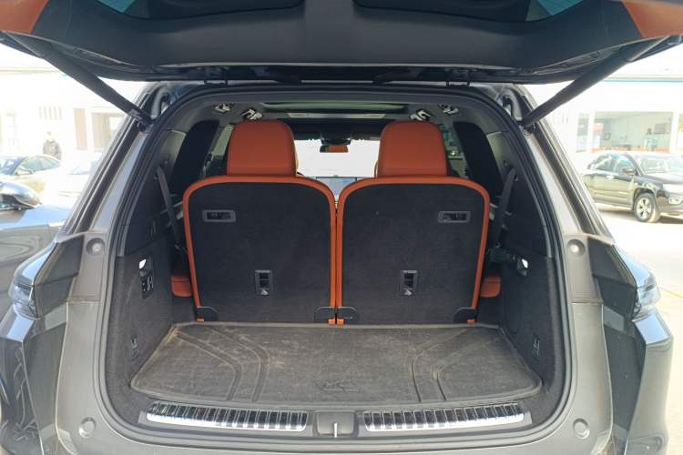 Used Li Auto L9 2023 Pro Model
