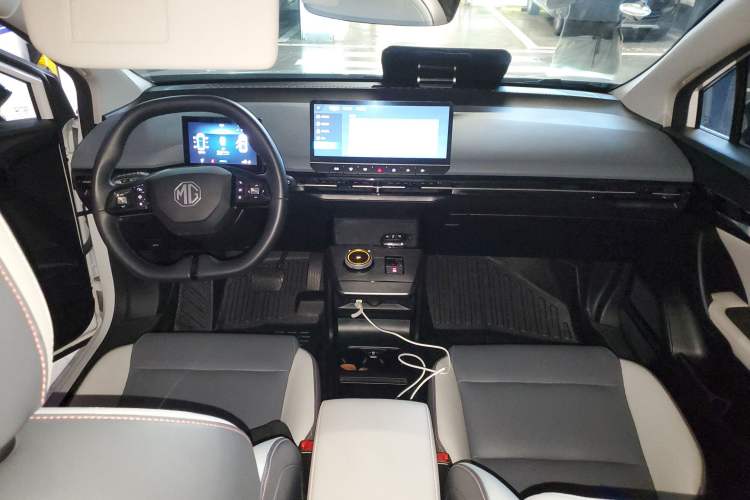 Used MG 4 EV 2023 415 km Range Sea-Faring Champion Edition