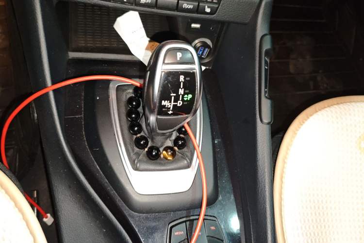 Used BMW X1 2015 sDrive18i Fashion Upgrade Edition Gear Lever