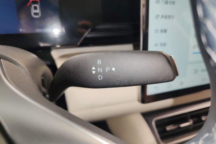 Used BYD Qin L 2025 EV 545KM Excellence Edition Gear Lever